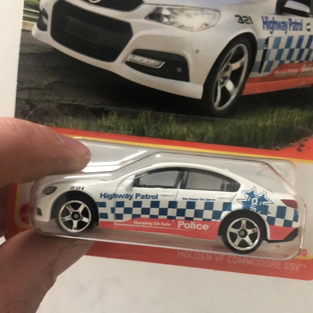 Matchbox Holden VF Commodore SSV Police Car Toy